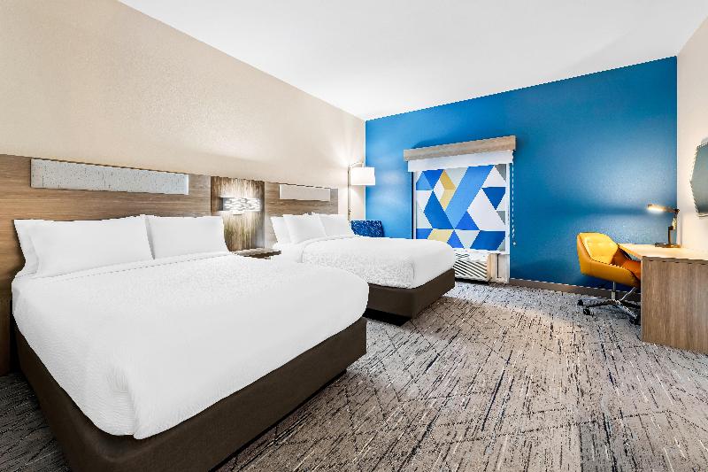 Holiday Inn Express and Suites Sylva Western Carol image
