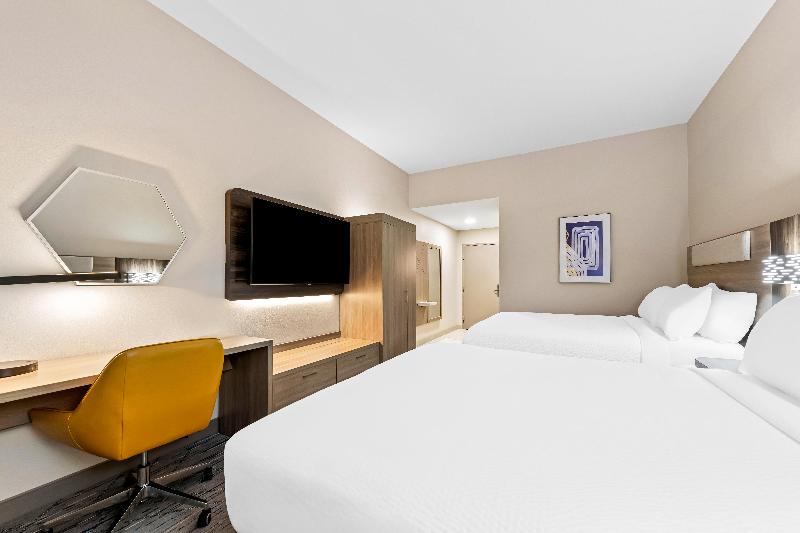 Holiday Inn Express and Suites Sylva Western Carol image