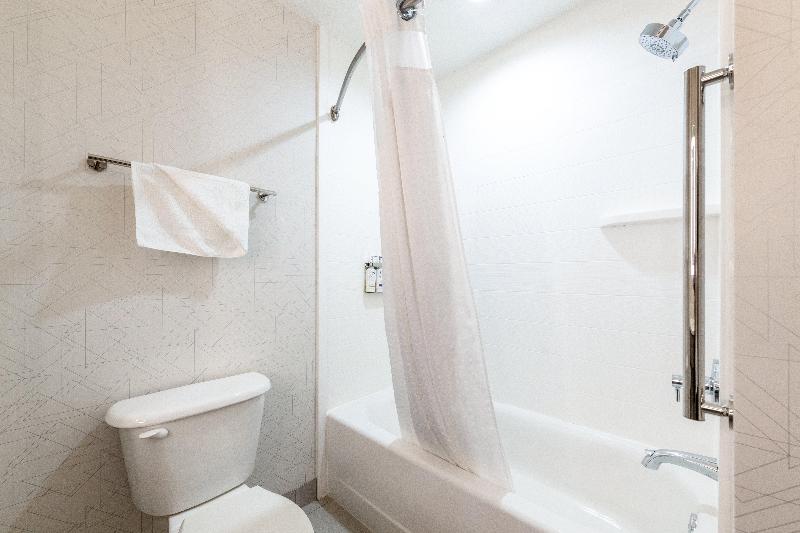 Holiday Inn Express and Suites Sylva Western Carol image