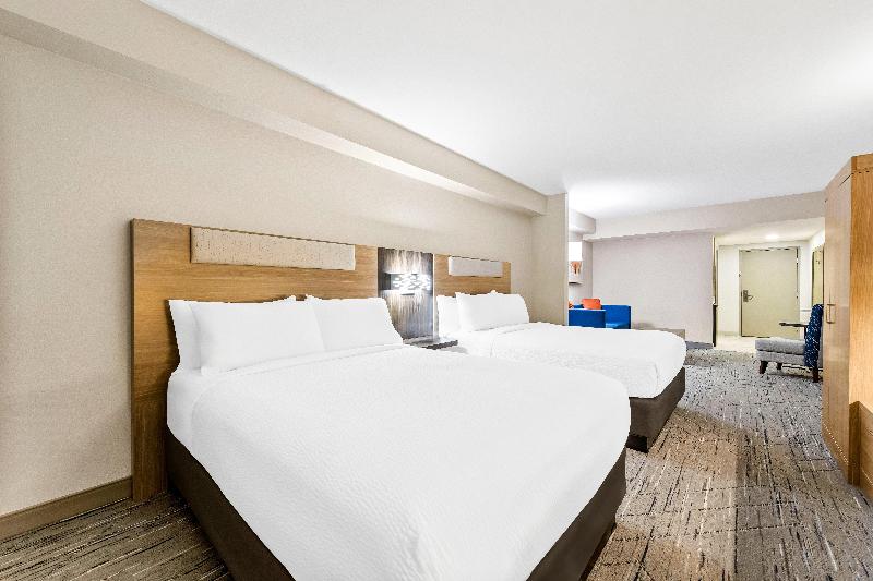 Holiday Inn Express and Suites Sylva Western Carol image