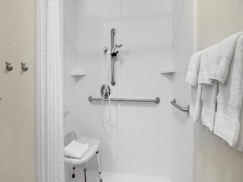 Candlewood Suites Waco image