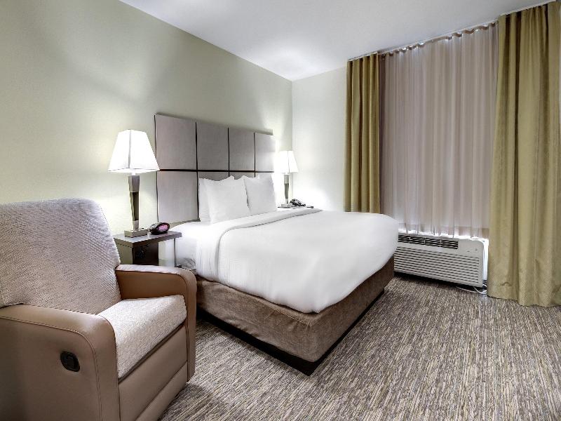 Candlewood Suites Waco image