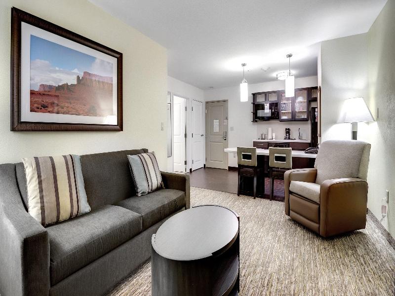 Candlewood Suites Waco image