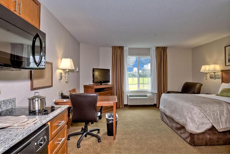 Candlewood Suites Burlington image