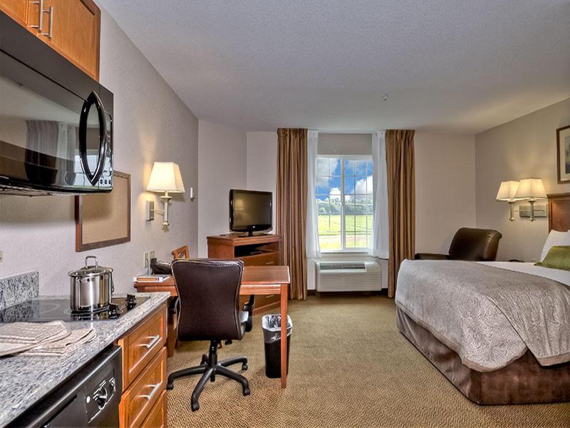 Candlewood Suites Burlington image
