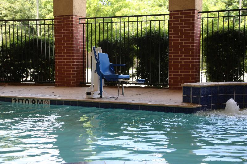 Holiday Inn Express and Suites Deer Park image