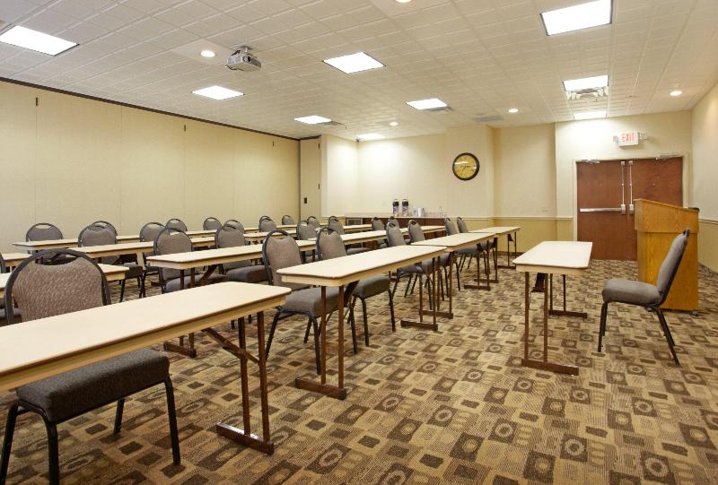 Holiday Inn Express and Suites Deer Park image