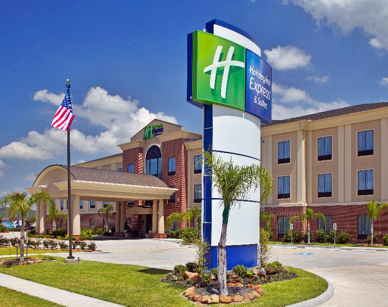 Holiday Inn Express and Suites Deer Park image