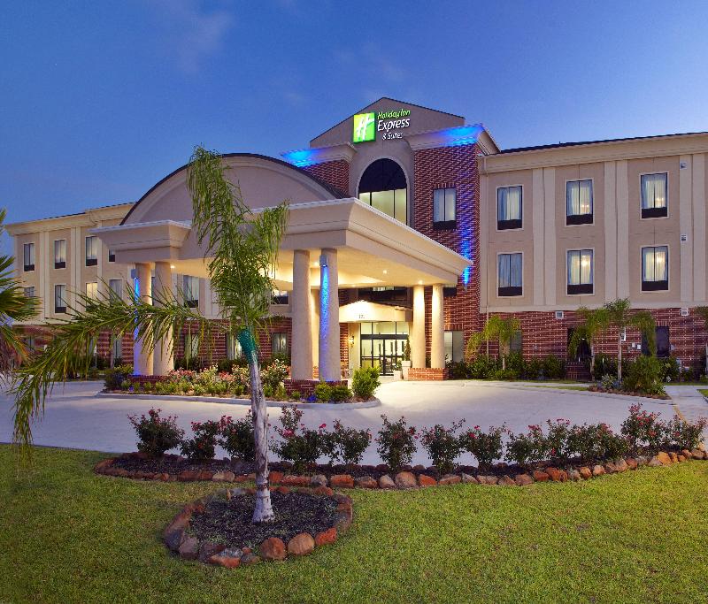 Holiday Inn Express and Suites Deer Park image