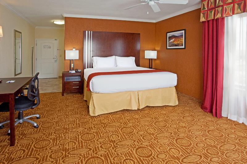 Holiday Inn Express & Suites Houston West - Katy image