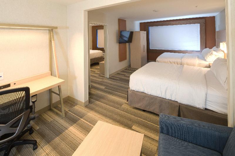 Holiday Inn Express & Suites La Porte