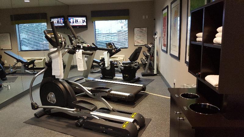 Holiday Inn Express & Suites Pearland By IHG image