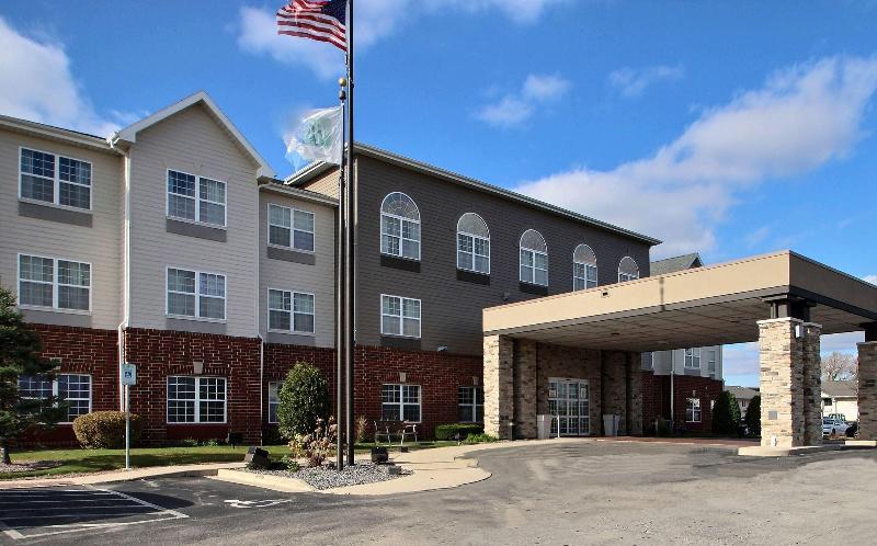 Holiday Inn Express & Suites Milwaukee Airport IHG