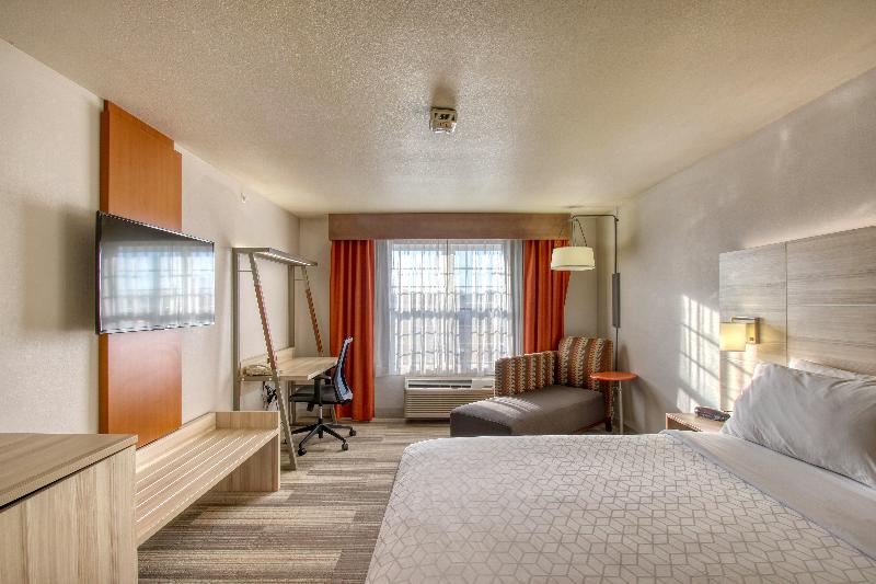 Holiday Inn Express & Suites Milwaukee Airport IHG photo 19