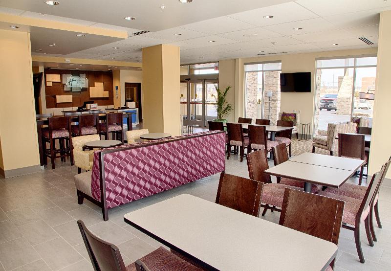 Holiday Inn Express and Suites Tahlequah image