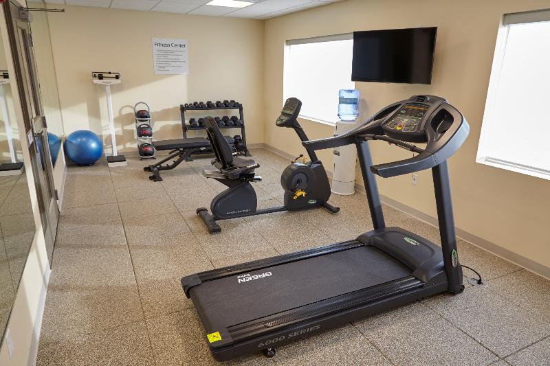 Holiday Inn Express and Suites Tahlequah image