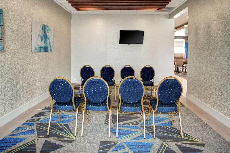 Holiday Inn Express & Suites Coldwater By IHG image
