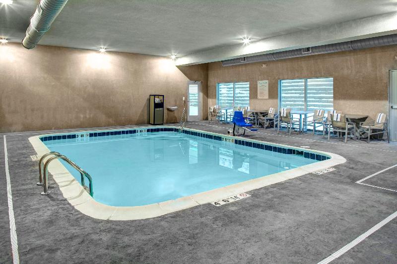 Holiday Inn Express & Suites Coldwater By IHG image