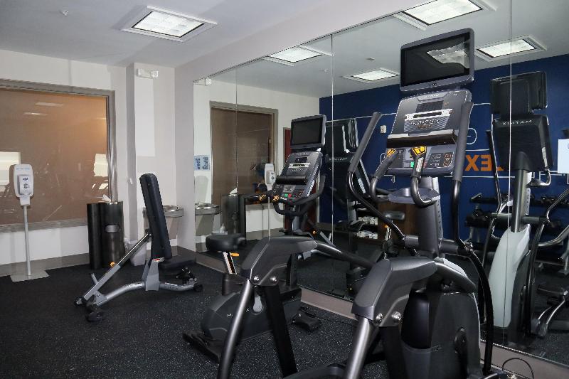 Holiday Inn Express and Suites Baton Rouge North image