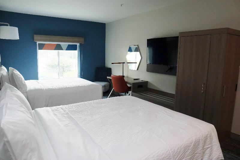 Holiday Inn Express and Suites Baton Rouge North image