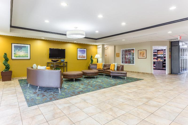 Candlewood Suites Aurora-Naperville By IHG image