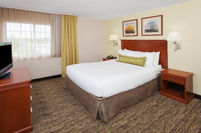 Candlewood Suites Aurora-Naperville By IHG image