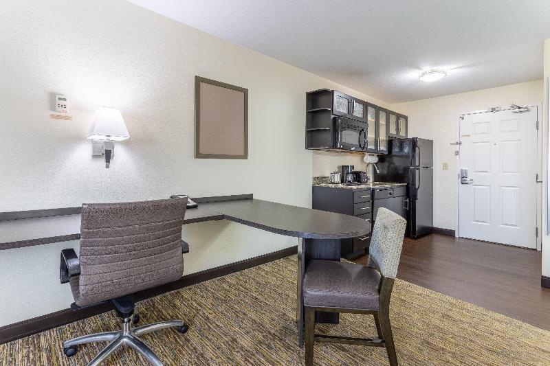Candlewood Suites Aurora-Naperville By IHG image