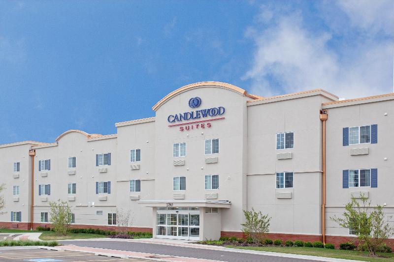 Candlewood Suites Elgin NW Chicago - Image 5