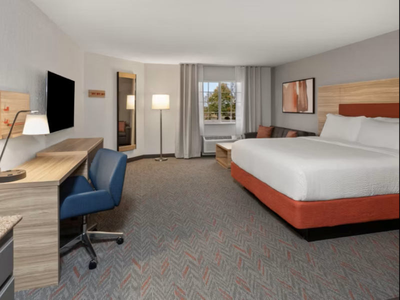 Candlewood Suites Elgin NW Chicago image