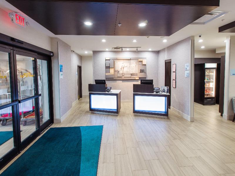 Holiday Inn Express & Suites Harriman By IHG image
