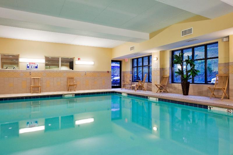 Holiday Inn Express & Suites Harriman By IHG image