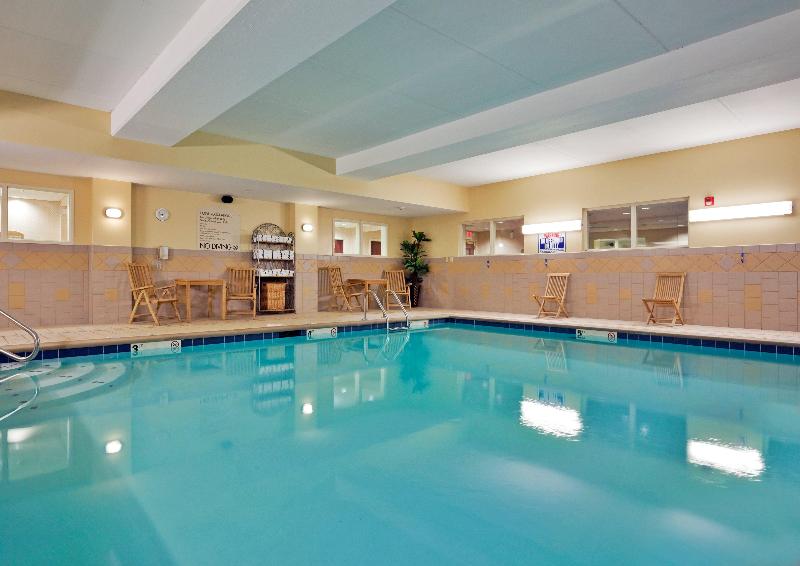 Holiday Inn Express & Suites Harriman By IHG image