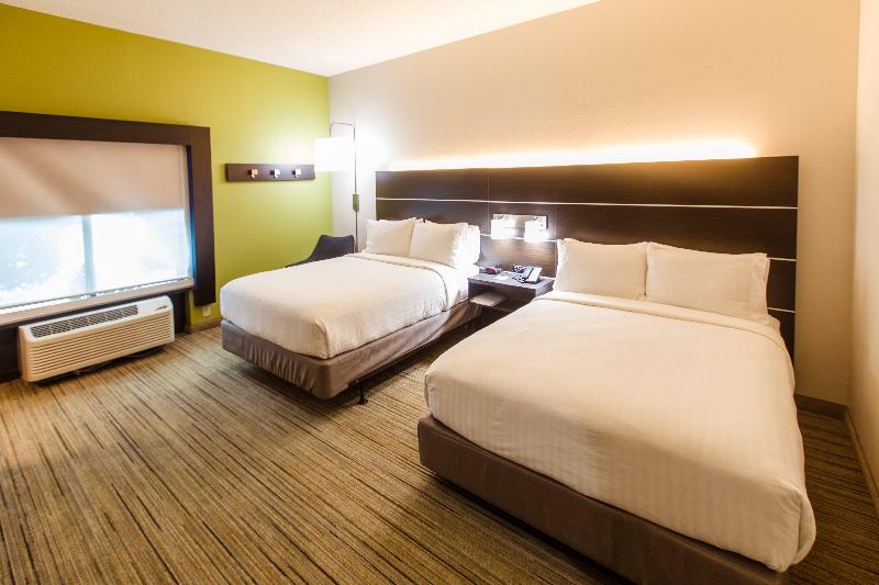 Holiday Inn Express & Suites Harriman By IHG image
