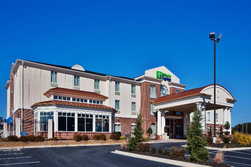 Holiday Inn Express and Suites Bremen image