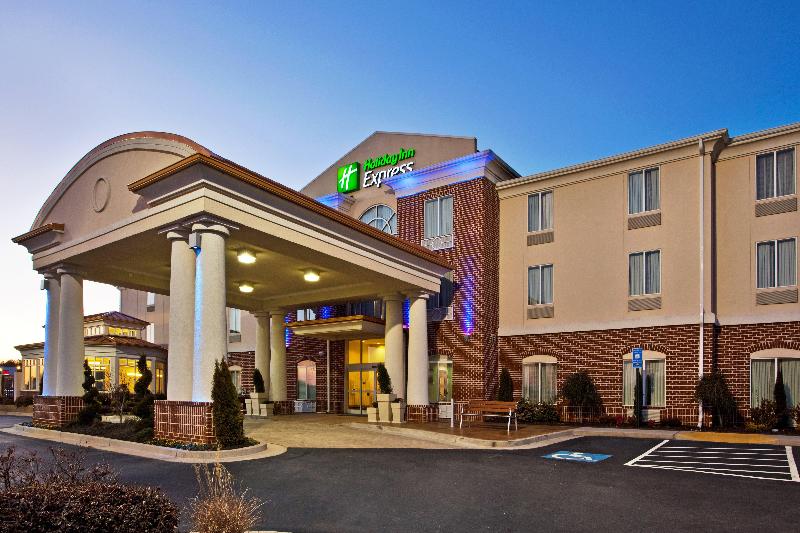 Holiday Inn Express and Suites Bremen image