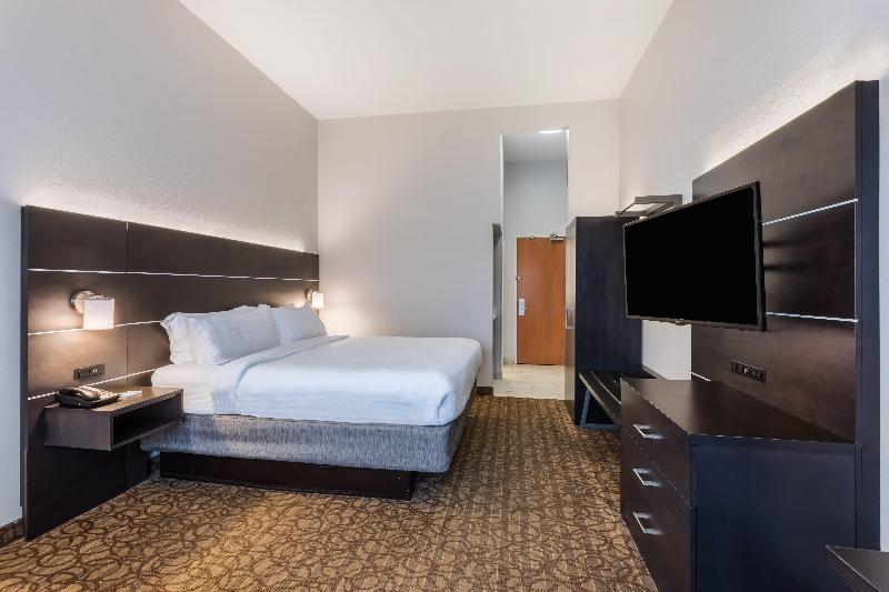 Holiday Inn Express and Suites Bremen image