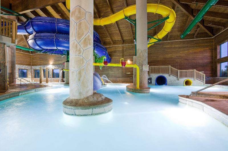 Holiday Inn Express and Suites Brainerd Baxter image