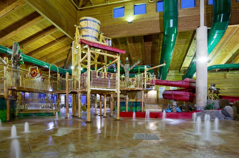 Holiday Inn Express and Suites Brainerd Baxter image