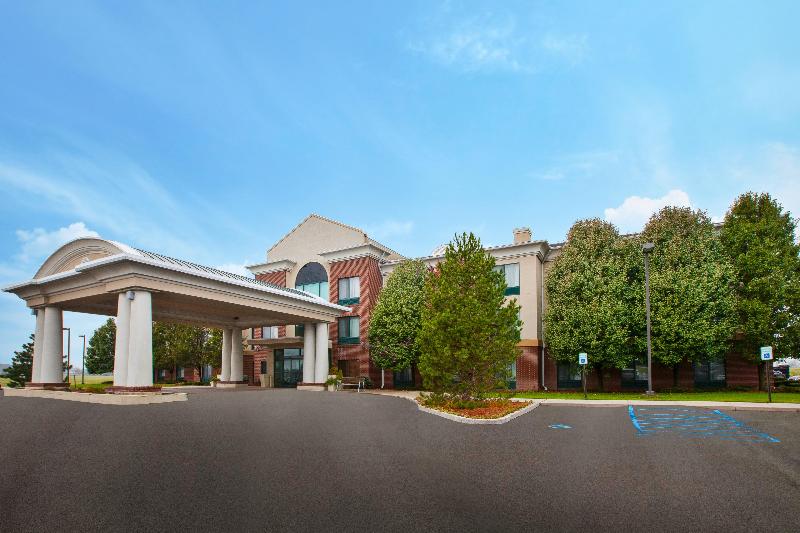 Holiday Inn Express and Suites Bryan Montpelier