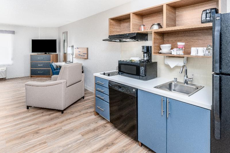 Candlewood Suites DENVER NORTHEAST - BRIGHTON - Image 9