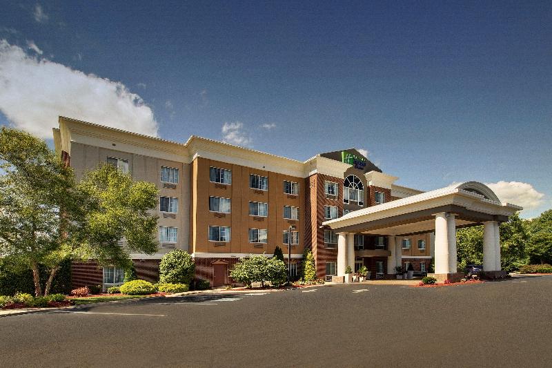 Holiday Inn Express Suites Middleboro Raynham IHG image