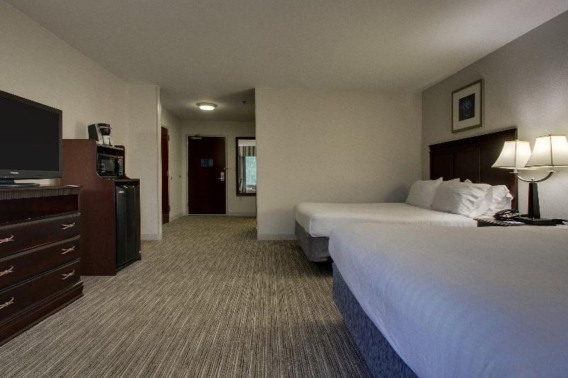 Holiday Inn Express Suites Middleboro Raynham IHG image