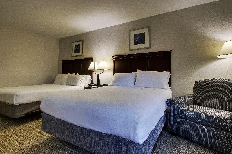 Holiday Inn Express Suites Middleboro Raynham IHG image