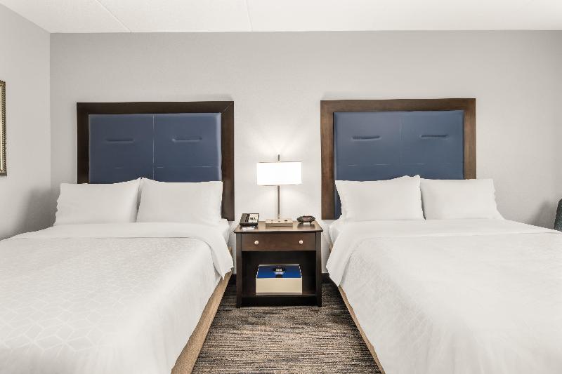 Holiday Inn Express and Suites Wilmington Newark photo 15