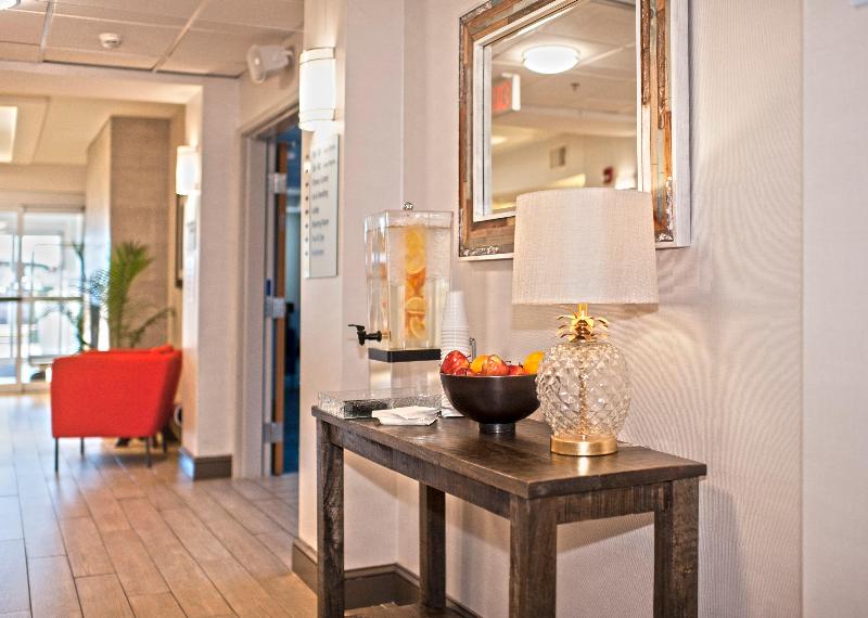 Holiday Inn Express and Suites Chanhassen