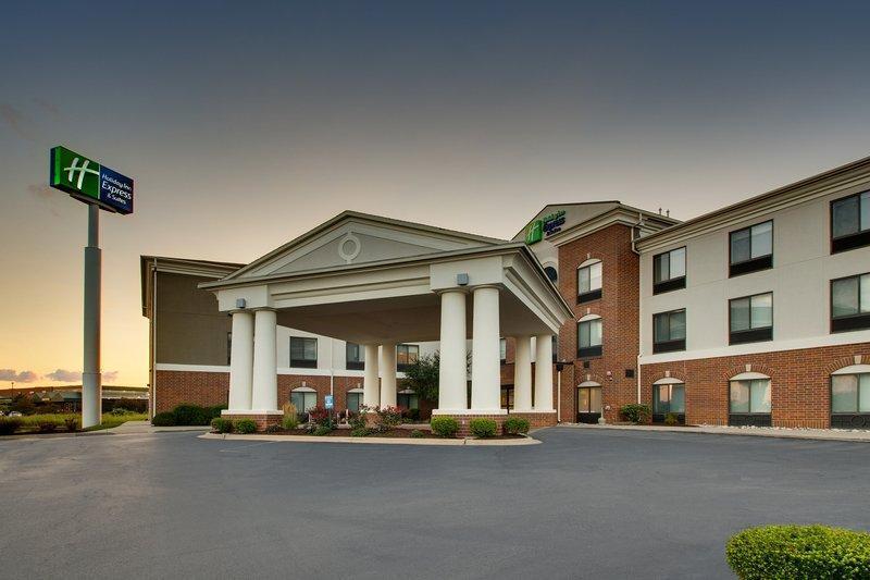 Hotel Holiday Inn Express and Suites Morris