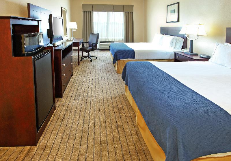 Holiday Inn Express & Suites Marshall By IHG photo 18