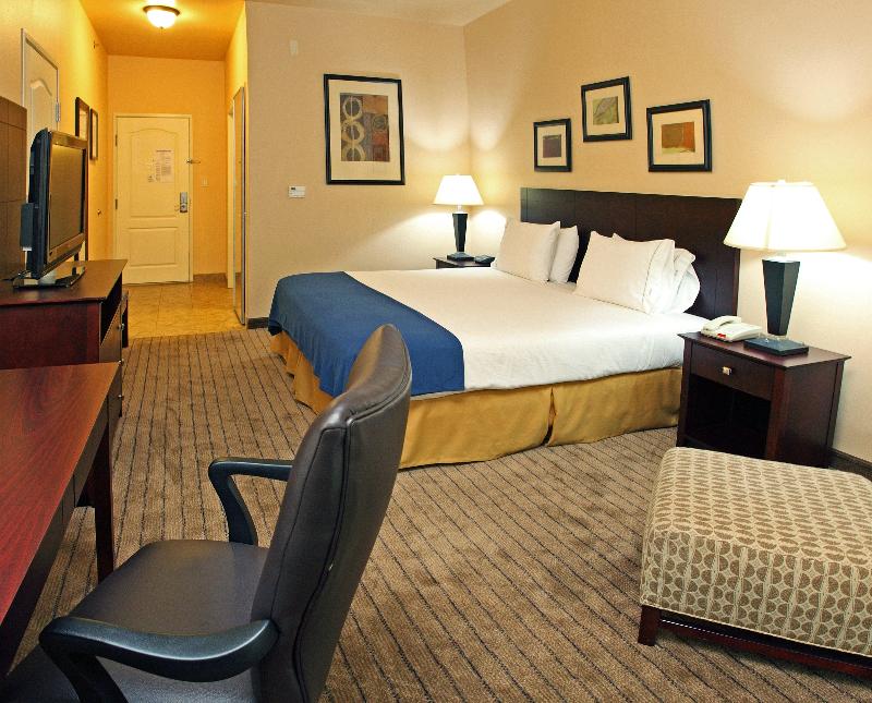 Holiday Inn Express & Suites Marshall By IHG photo 20