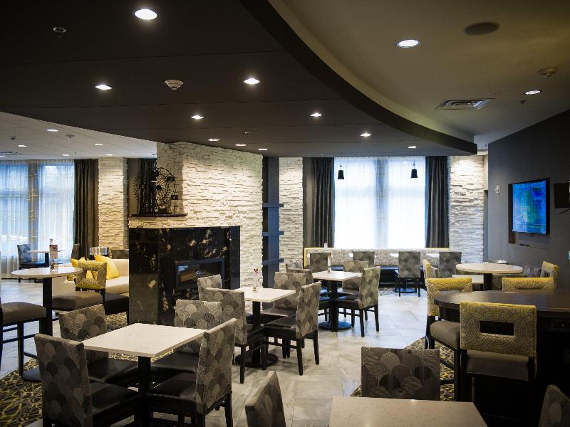 Holiday Inn Express and Suites Madison Central image