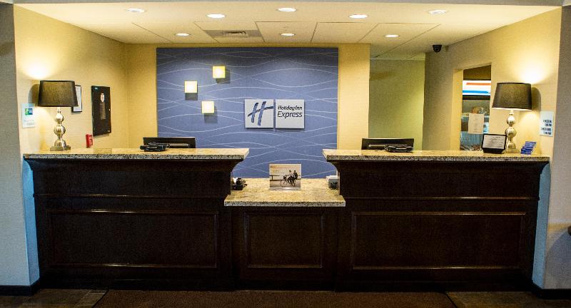 Holiday Inn Express and Suites Malone image